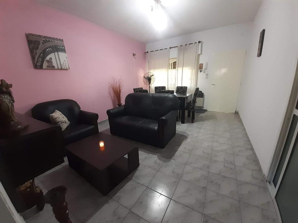 Venta - Casa Al Frente a Reciclar - Casa Interna Reciclada. Barrio Belgrano, Rosario. 5
