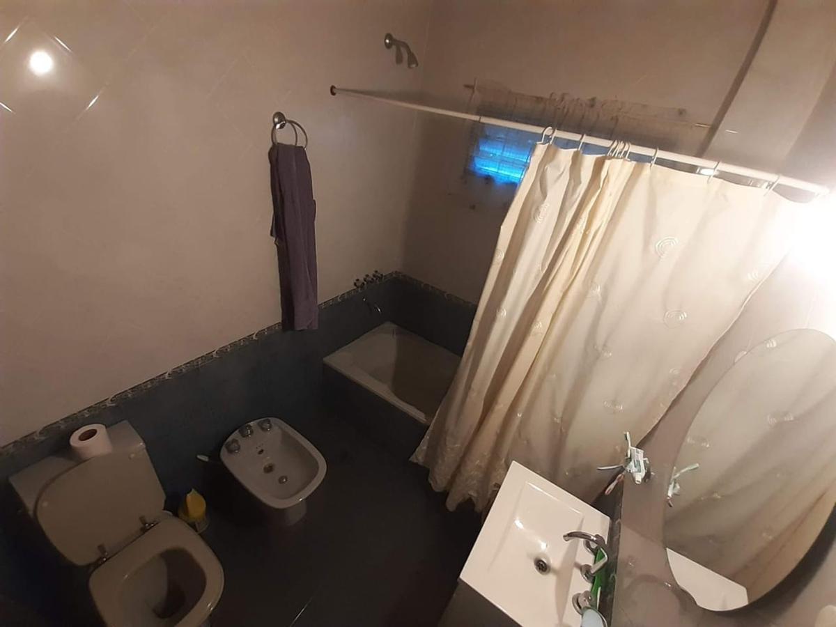 Venta - Casa Al Frente a Reciclar - Casa Interna Reciclada. Barrio Belgrano, Rosario. 4