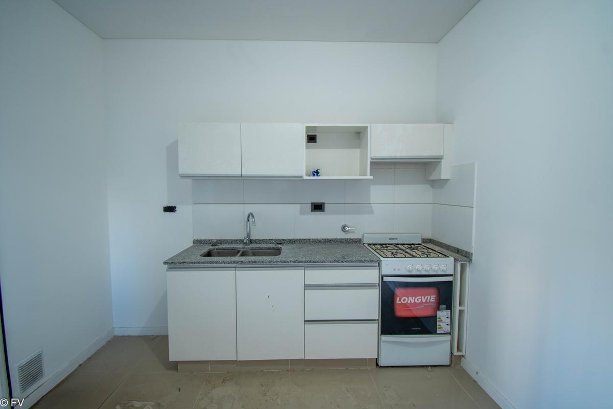 VENTA - Dúplex 3 dormitorios con cochera Patio y Terraza con parrillero - Fiserton, Rosario.