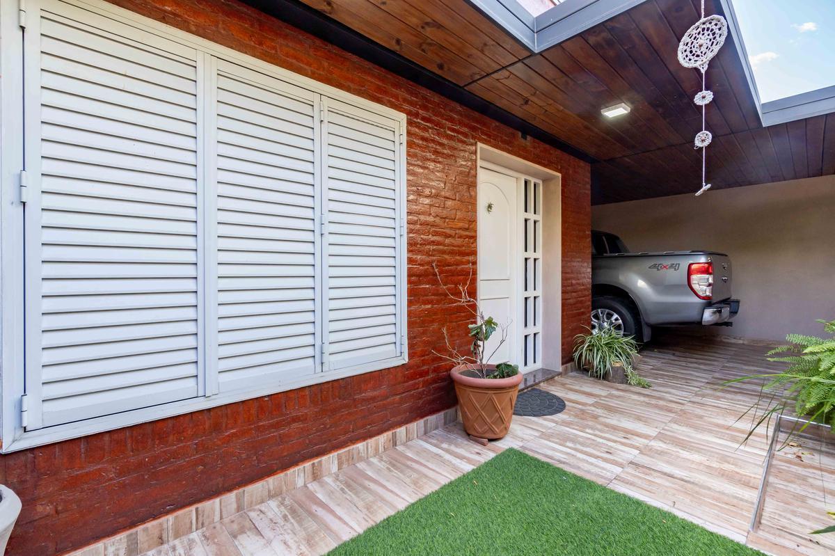 Venta - Casa - 4 Dorm. - Galpón - Urquiza, Rosario 4