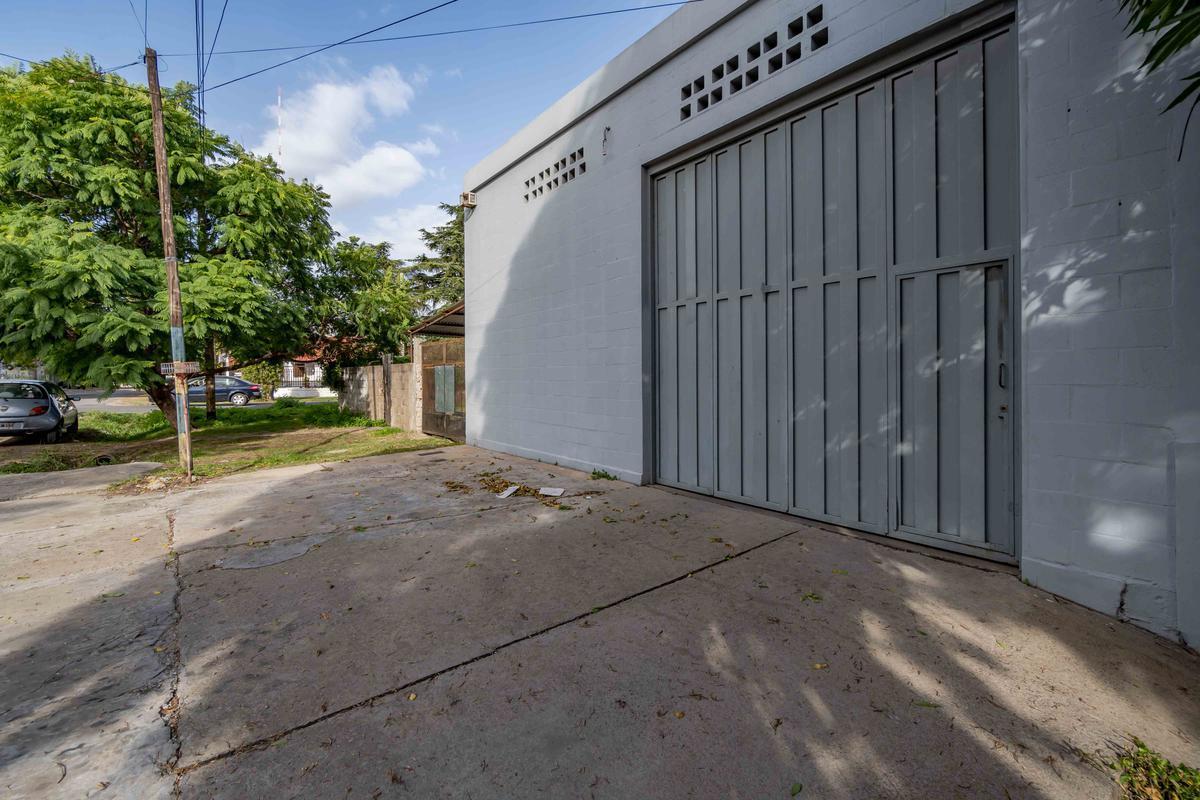 Venta - Casa - 4 Dorm. - Galpón - Urquiza, Rosario 5