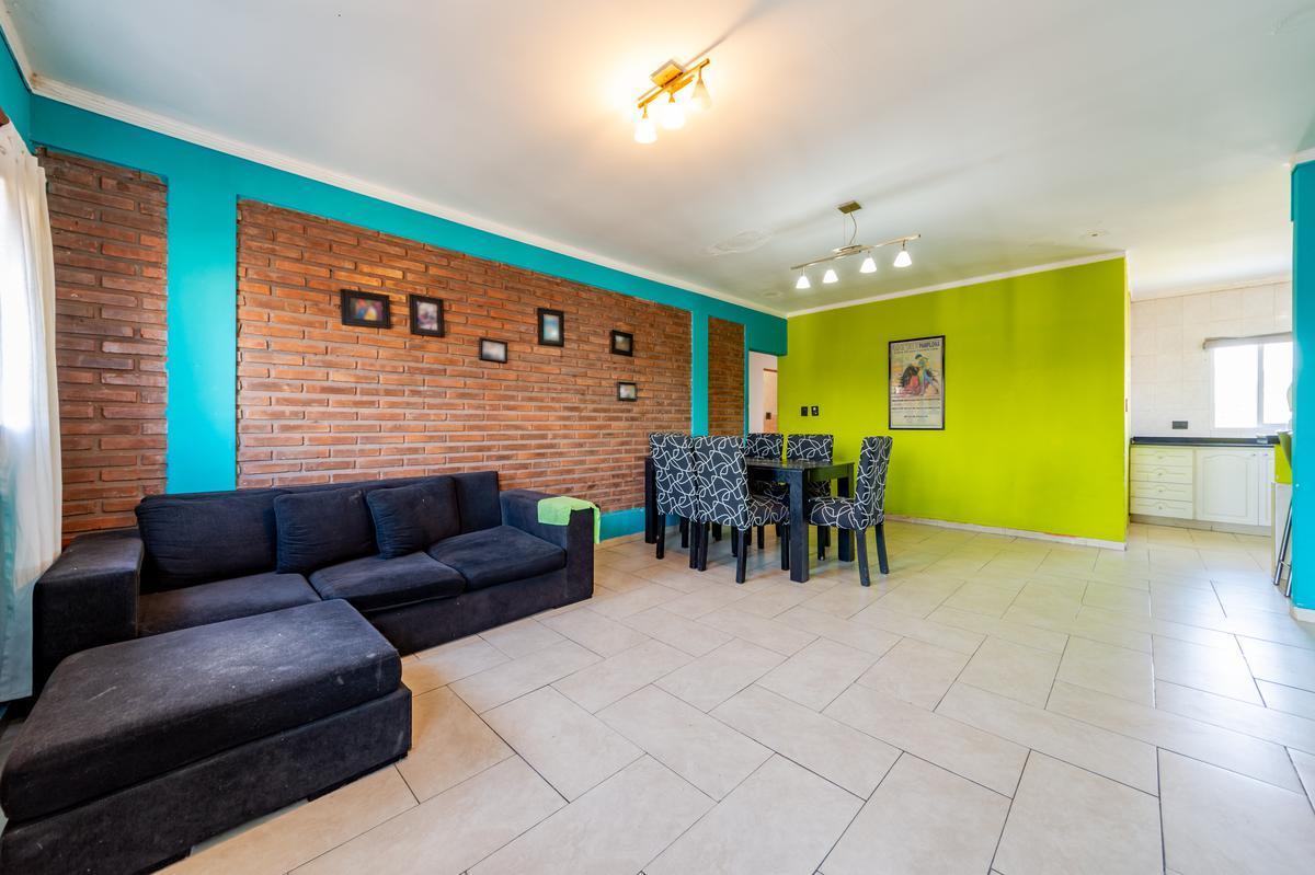 Venta/permuta - Departamento de 3 Dorm. - Arroyito, Rosario 2