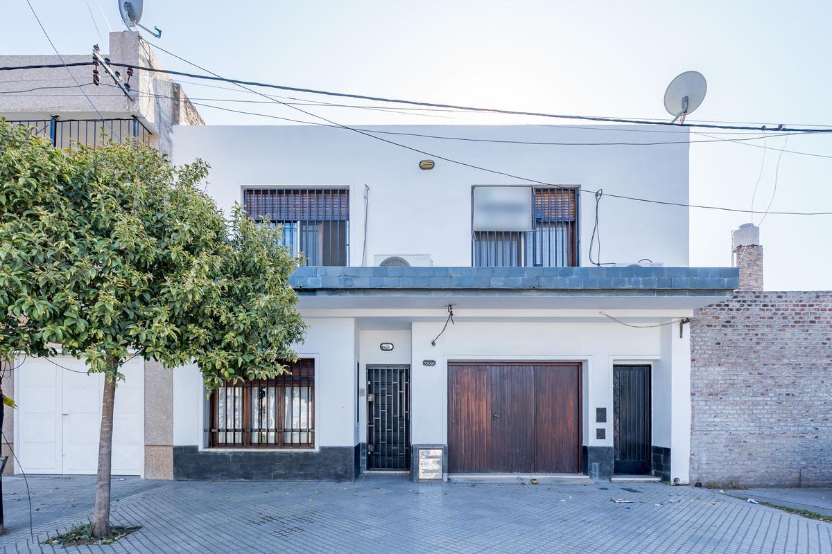 Vneta/permuta - Casa 3 Dorm. con Cochera y Patio - Alvear, Rosario. 5