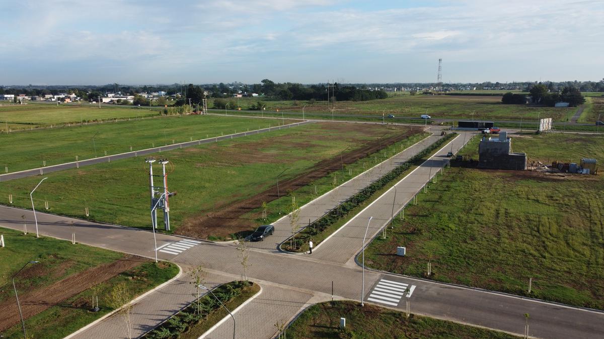 Venta - Lote en Esquina de 300 m² - Ecotierra, Pueblo Esther 1