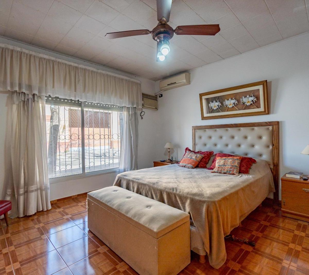 Venta/permuta - Casa - 3 Dorm. - Jorge Cura, Rosario 2