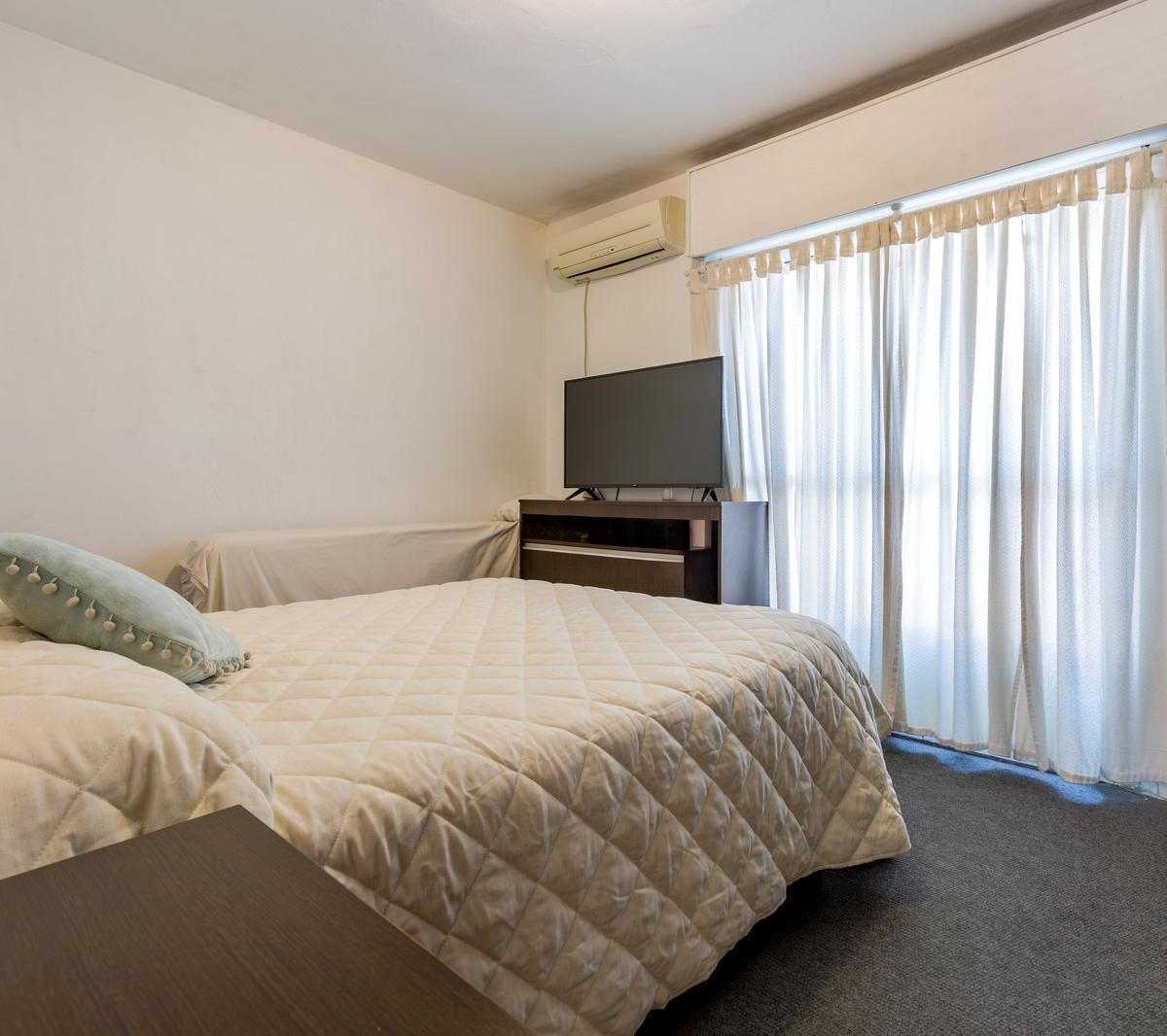 VENTA/PERMUTA - Casa - 2 dormitorios con cochera y galpón - Bella Vista, Rosario.