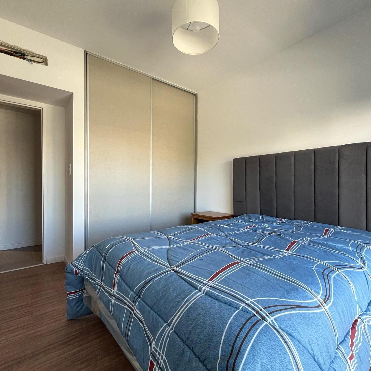 Foto de VENTA - Departamento - 2 dormitorios con balcón - Lourdes, Rosario., imagen 3