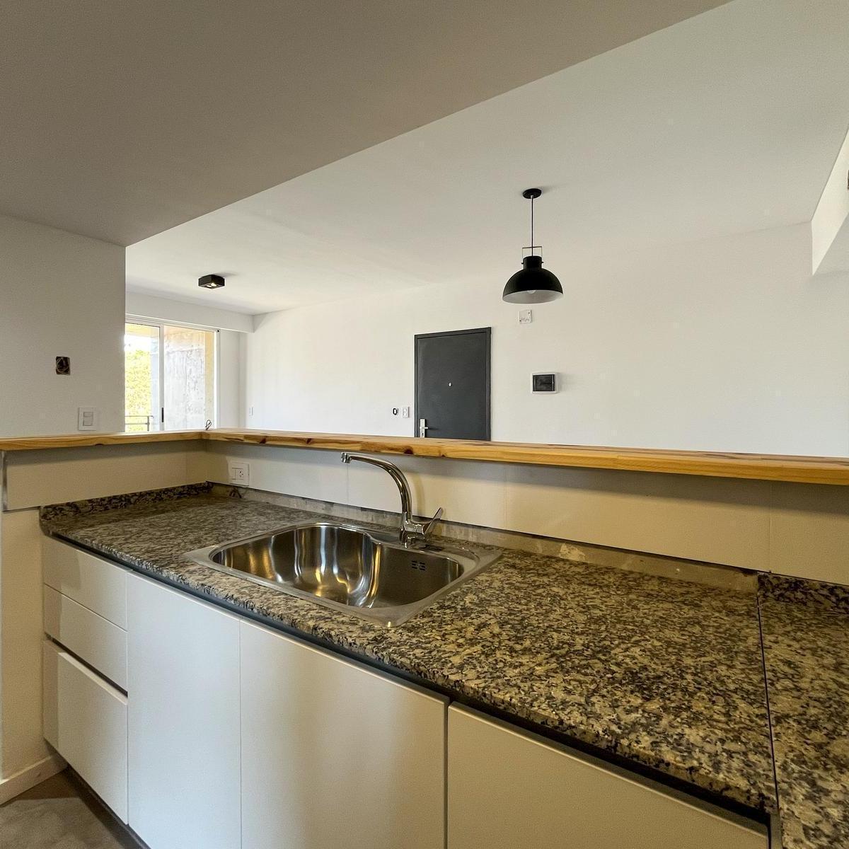 Foto de VENTA - Departamento - 2 dormitorios con balcón - Lourdes, Rosario., imagen 4