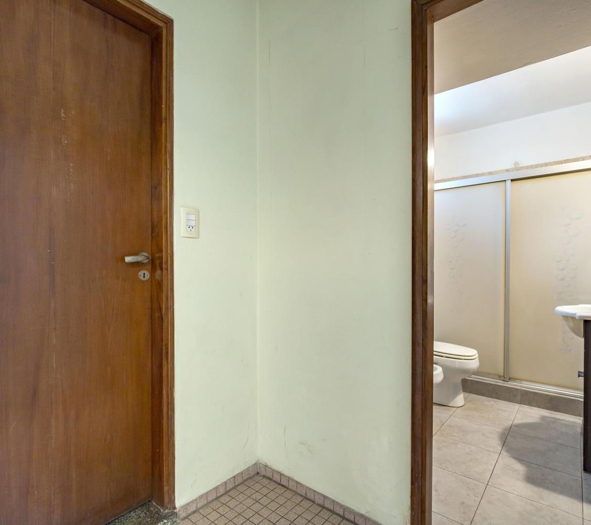 Venta/permuta - Casa - 3 Dorm. - Bella Vista, Rosario 2