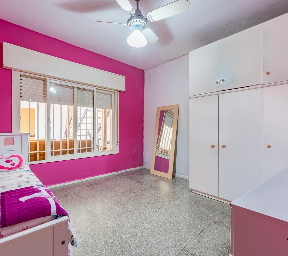 Venta/permuta - Casa - 3 Dormitorio con Jardín - Villa Gobernador Gálvez 3