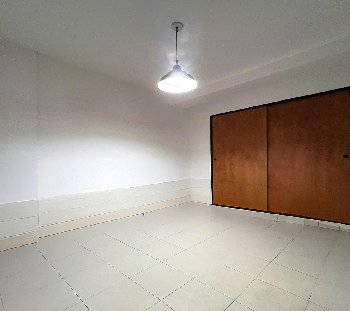 Venta/permuta - Casa - 2 Dorm. con Patio y Piscina - Granadero Baigorria 1