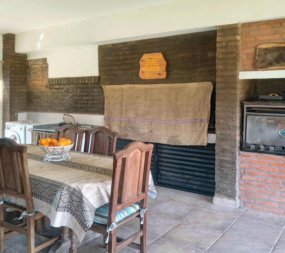 Foto de VENTA - Casa - 2 dormitorios - Jardín con pileta - Solares del Carcarañá, Oliveros, imagen 5