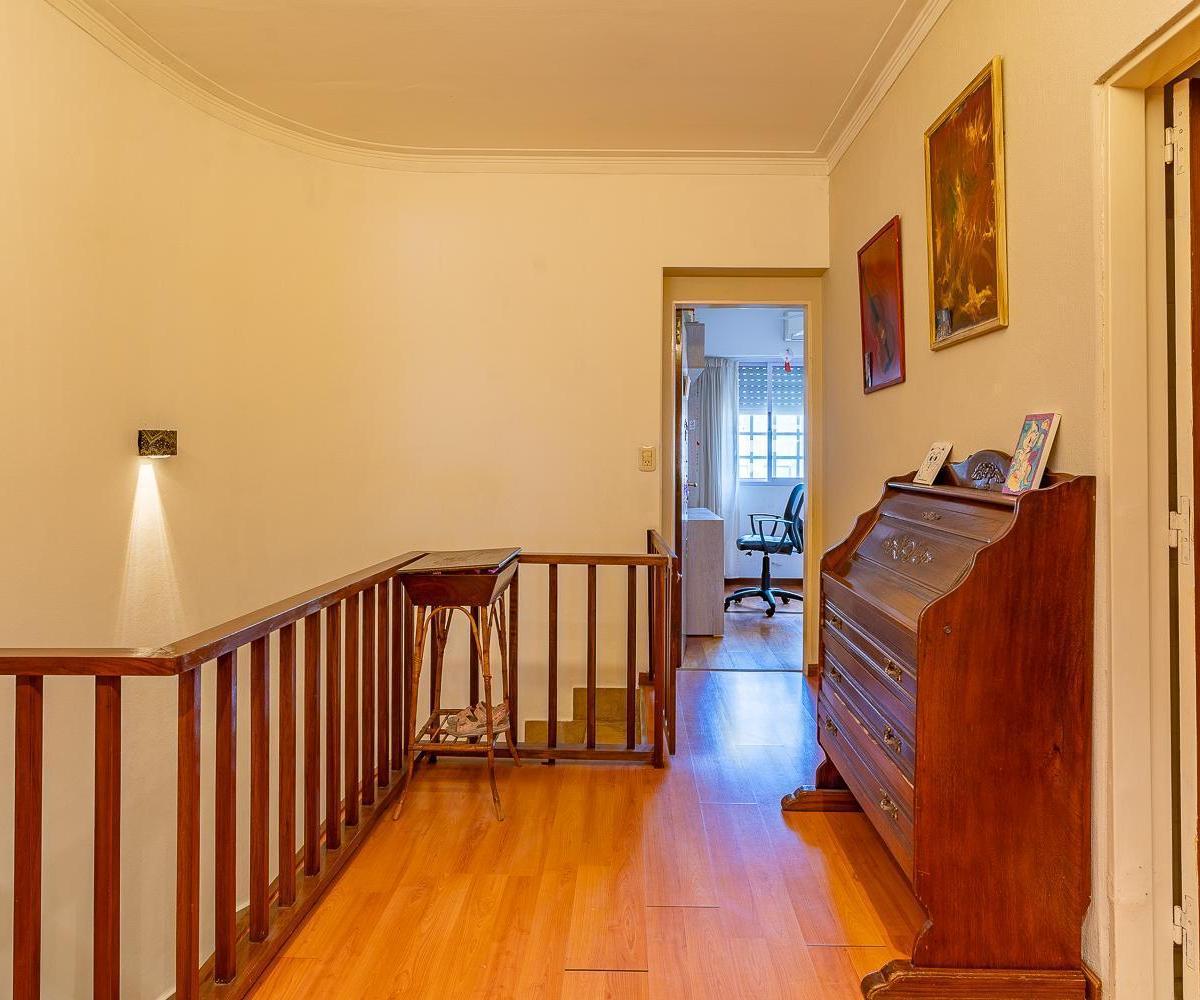 Venta - Casa - 4 Dorm. - España y Hospitales, Rosario 4