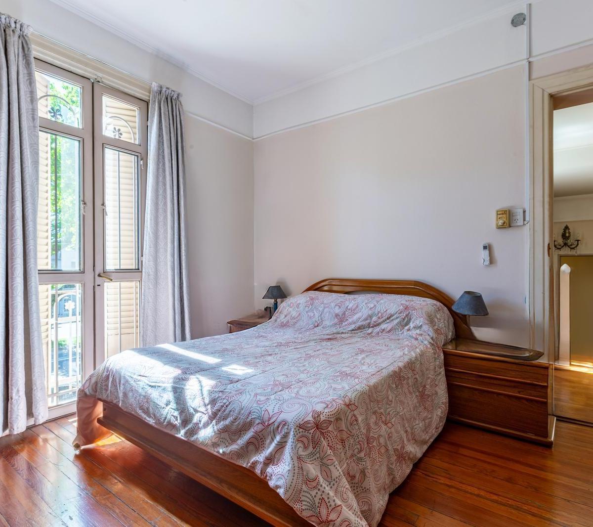 Venta/permuta - Casa de 3 Dorm. con Cochera. Parque Casado, Rosario. 5