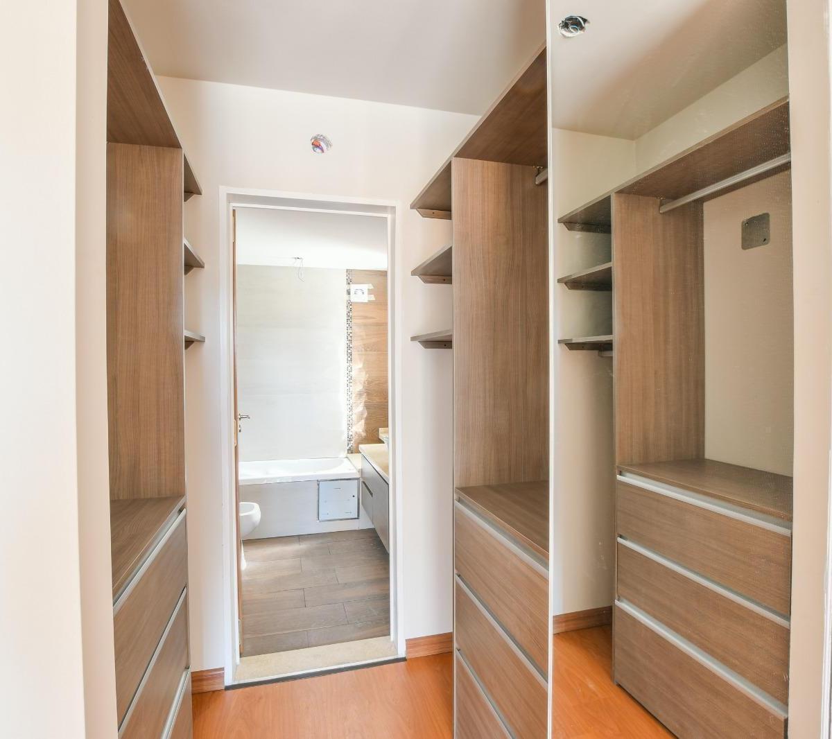 Foto de VENTA - Departamento 2 dormitorios con balcón y cochera. Centro, imagen 4
