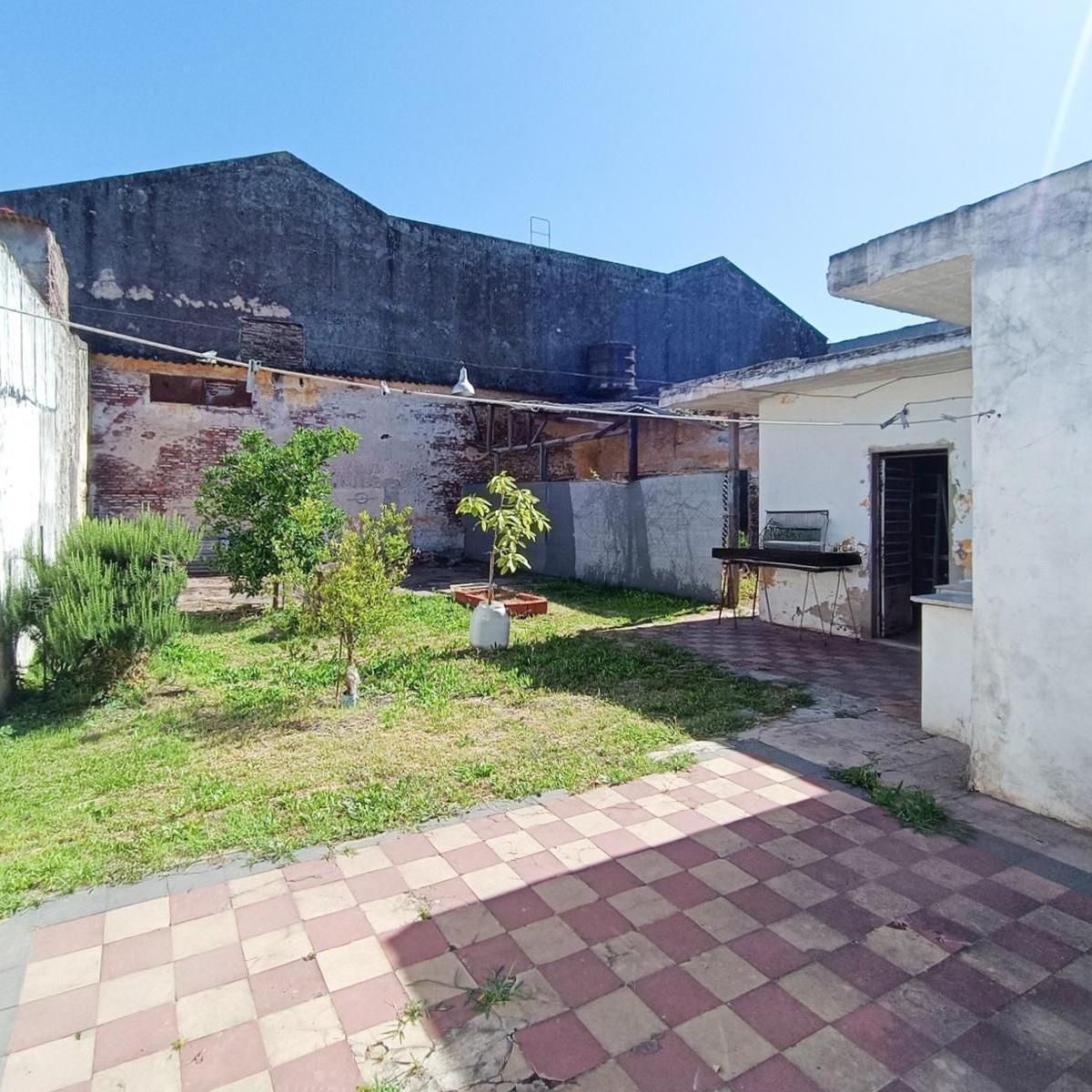 Venta/permuta - Galpón con Oficinas y Terreno. España y Hospitales, Rosario. 4