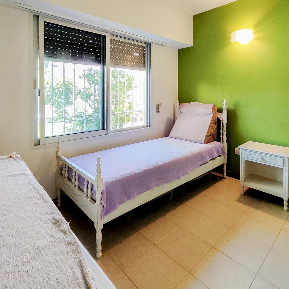 Venta/permuta - Casa de 3 Dorm. con Cochera, Jardín y Pileta. Granadero Baigorria. 5