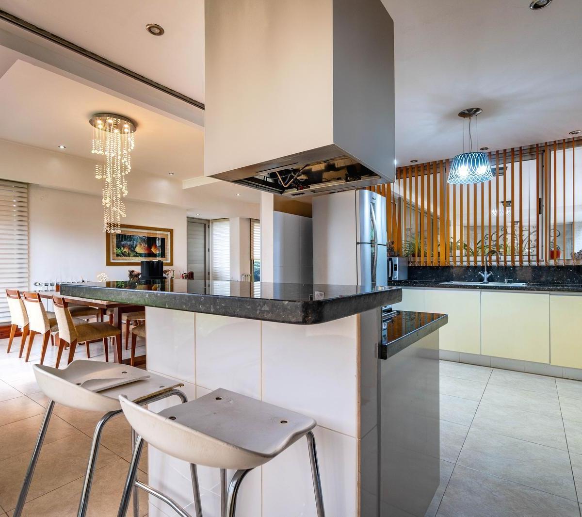 Casa en Venta. 3 Dorm.. Miraflores 5