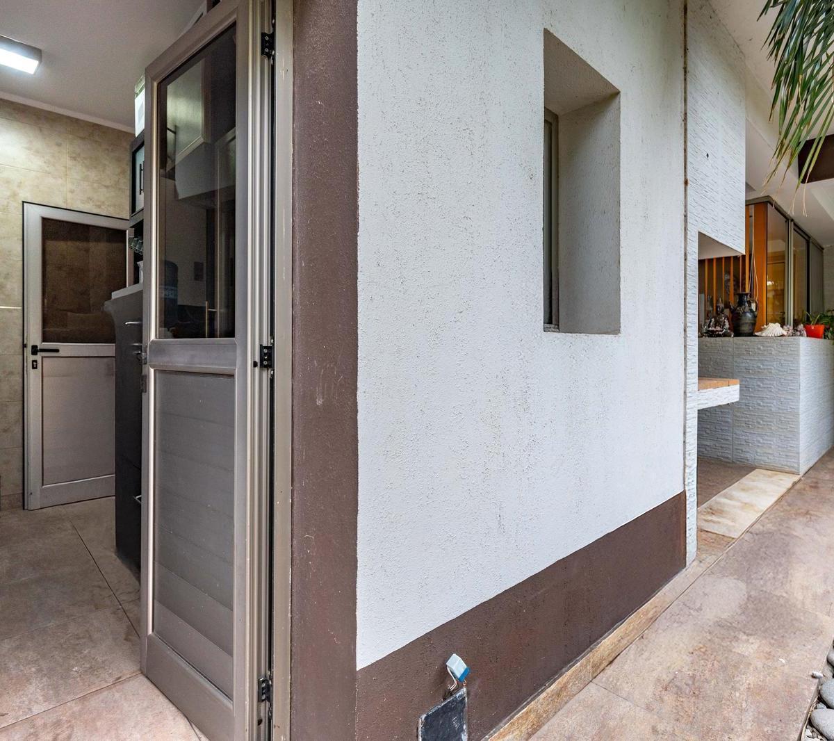 Casa en Venta. 3 Dorm.. Miraflores 3