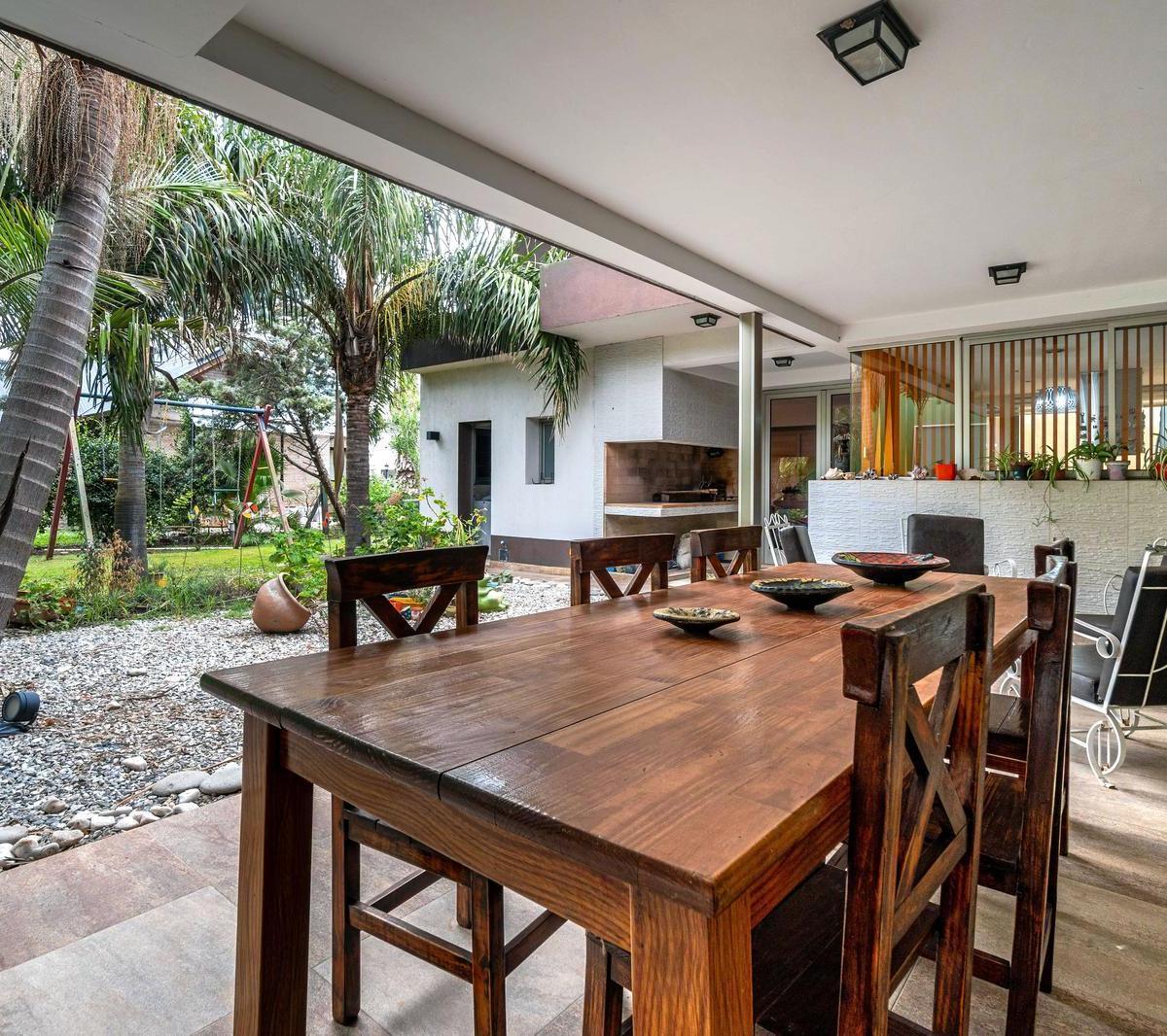 Casa en Venta. 3 Dorm.. Miraflores 1