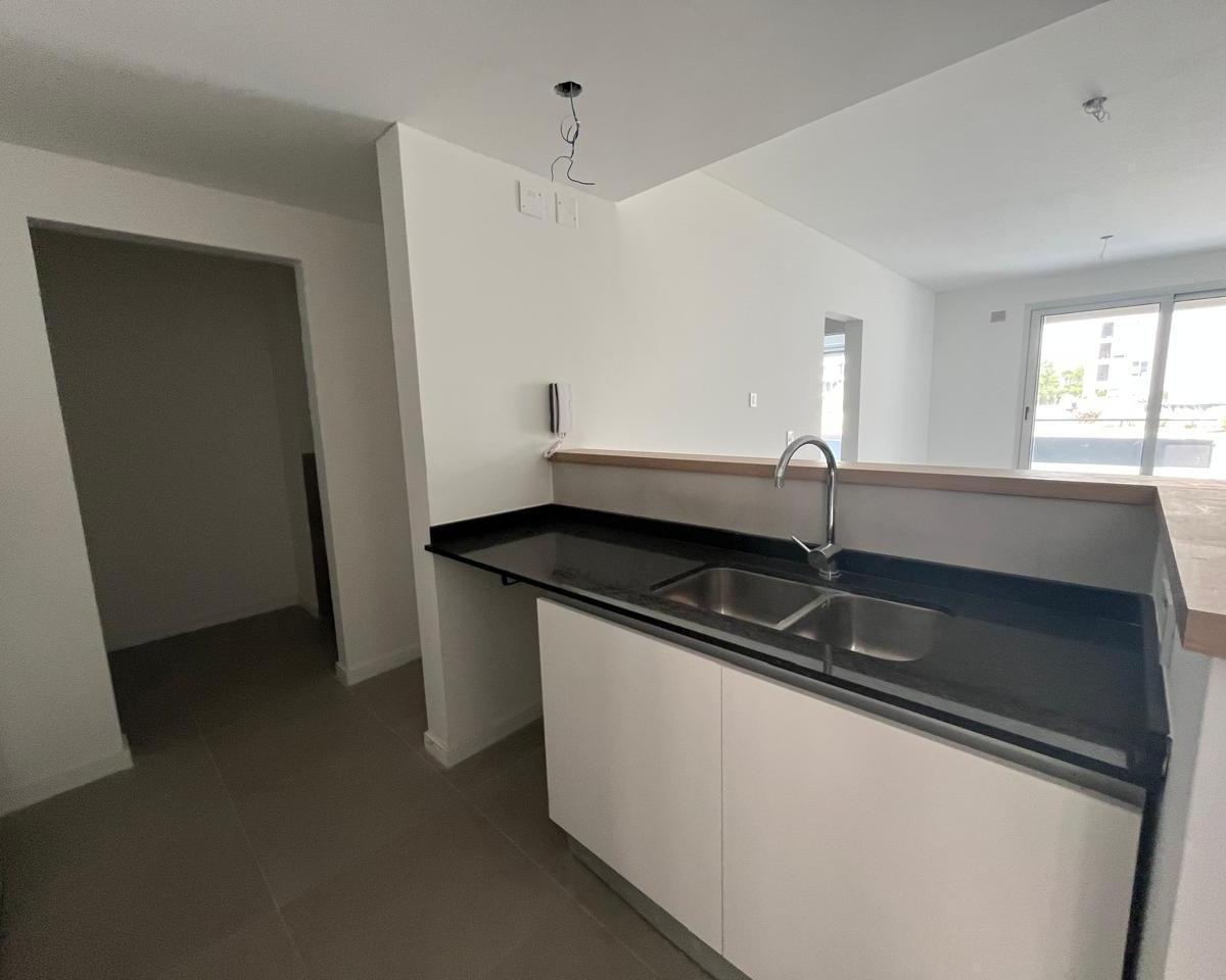 Foto de VENTA | PERMUTA - Departamento 2 dormitorios con patio y amenities, imagen 2
