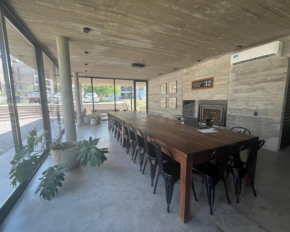 VENTA | PERMUTA - Departamento 2 dormitorios con patio y amenities - Barrio 8 Sauces, Funes.