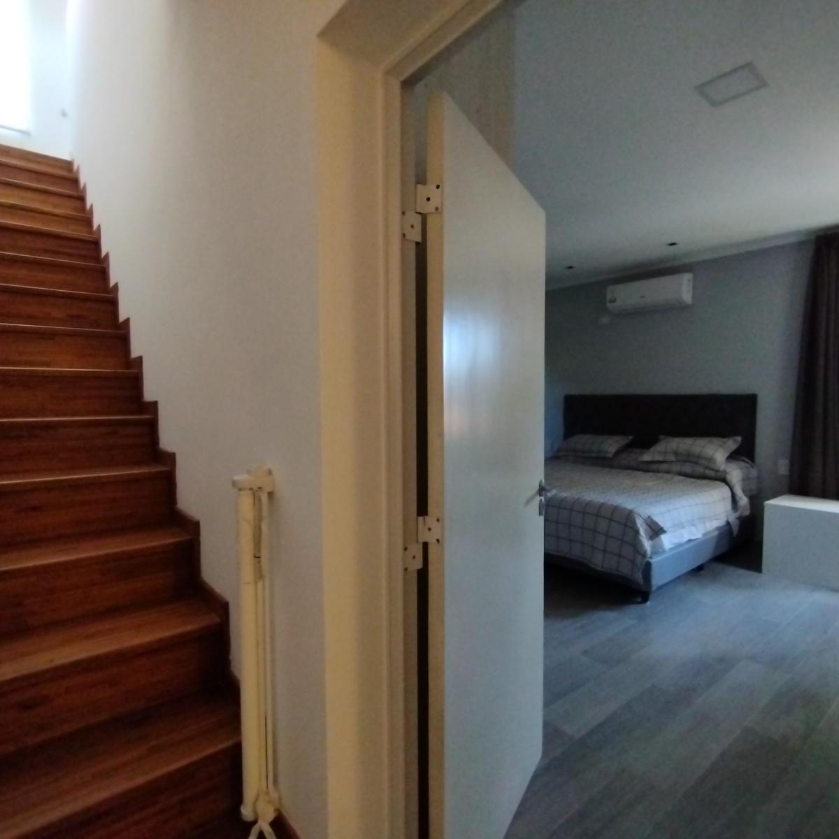 Foto de VENTA/PERMUTA - Casa 3 dormitorios con quincho y pileta. Oliveros., imagen 4