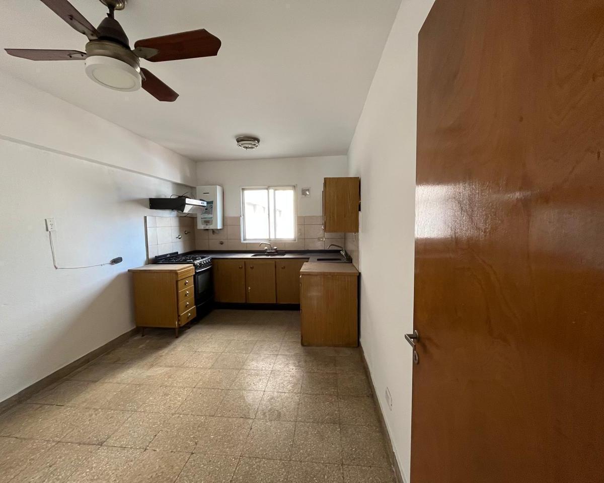 Venta/permuta – Departamento de 3 Dorm. con Balcón. Abasto, Rosario. 3