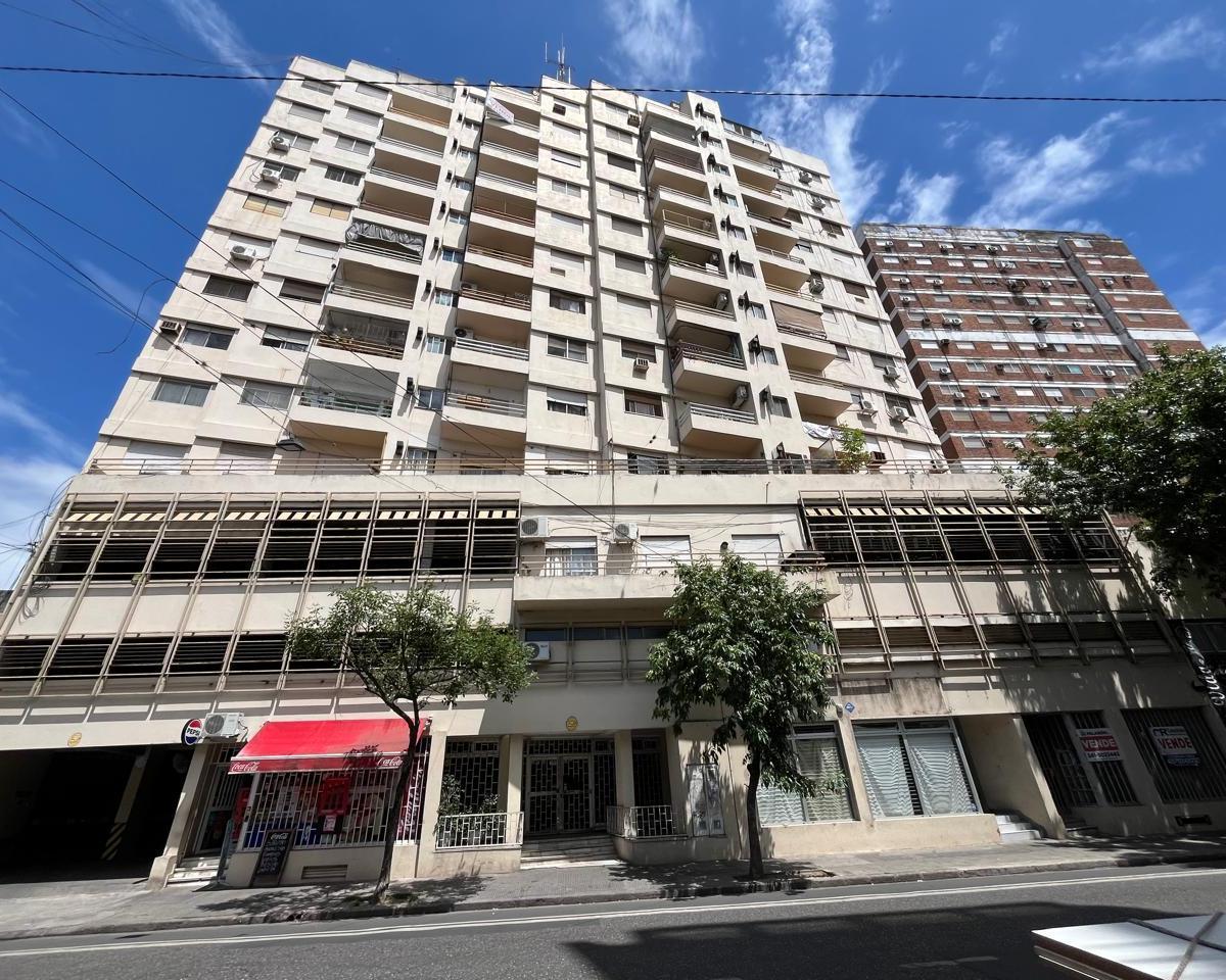 Venta/permuta – Departamento de 3 Dorm. con Balcón. Abasto, Rosario. 1