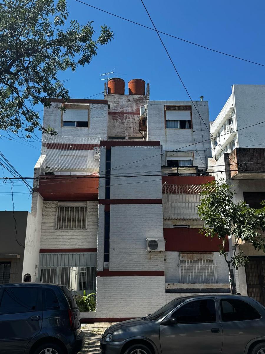 Departamento en Venta 2 Dorm.. Segundo Piso por Escaleras 3