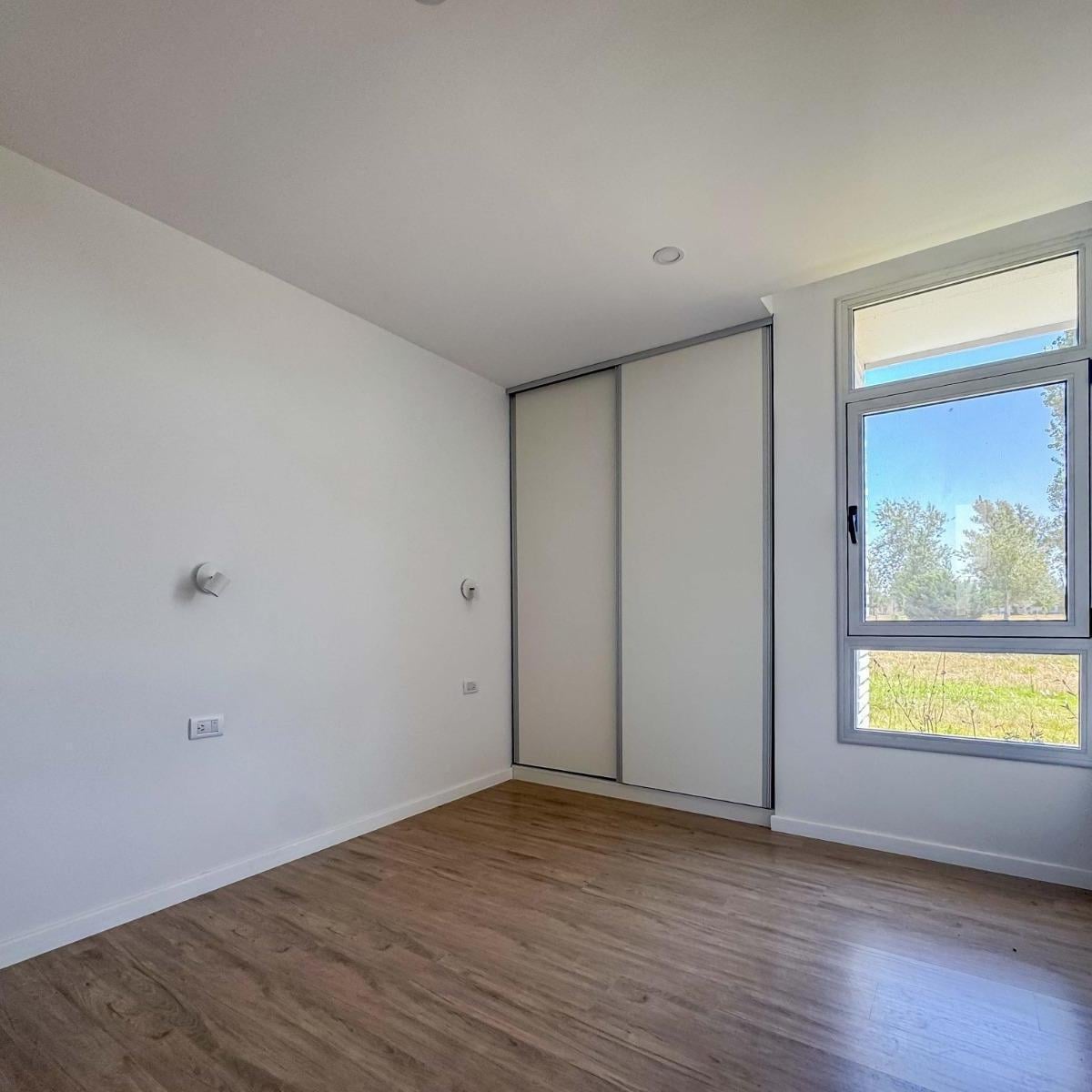 Foto de VENTA - Casa de 2 dormitorios. Pinares del Sur., imagen 2