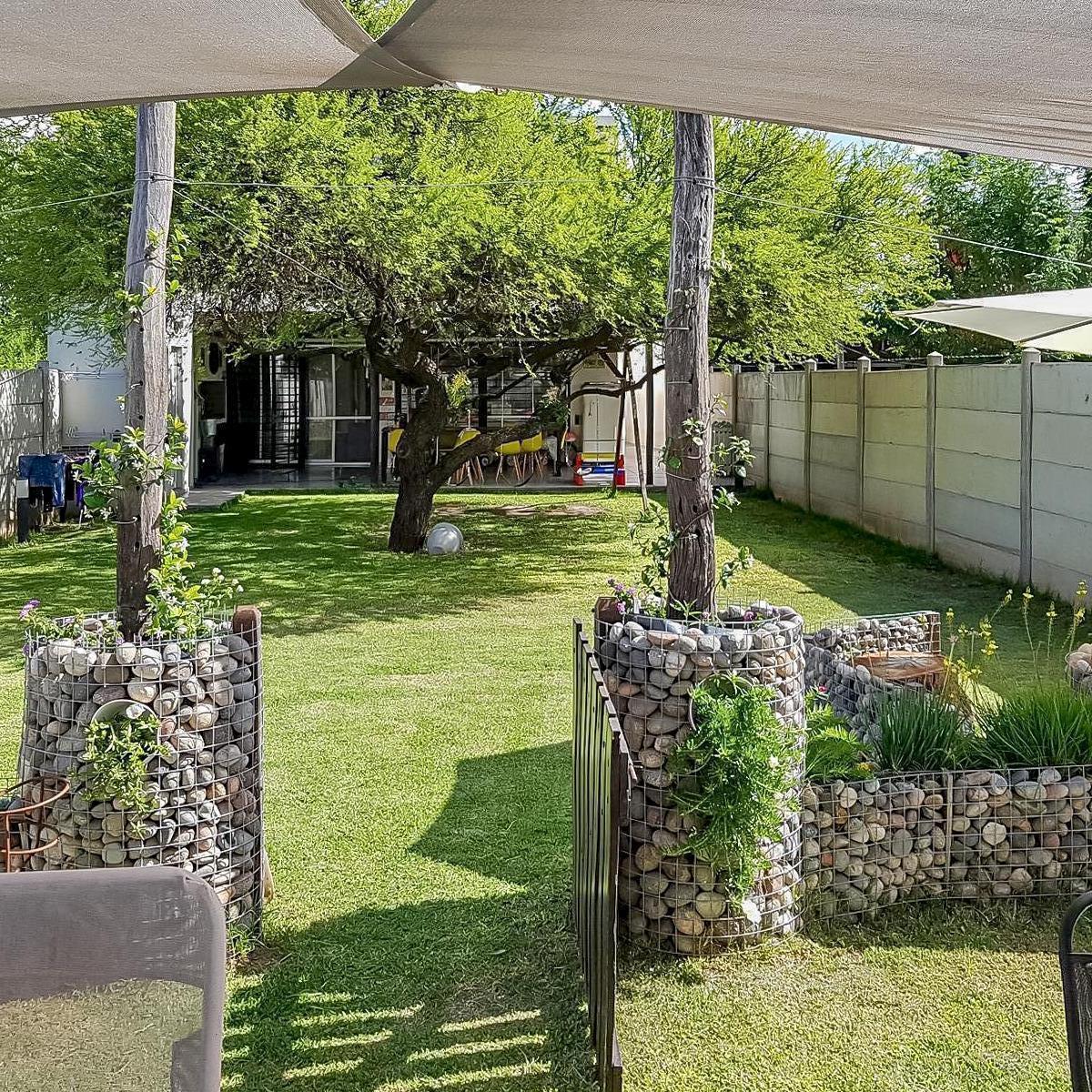 Venta - Casa de 4 Dorm. - Fisherton, Rosario. 5