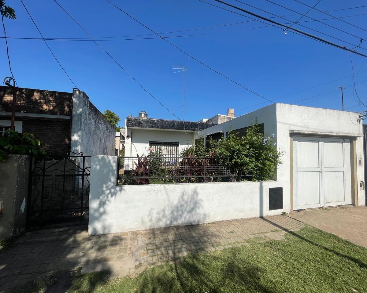 Casa en Venta 3 Dorm., Villa Gobernador Galvez 5