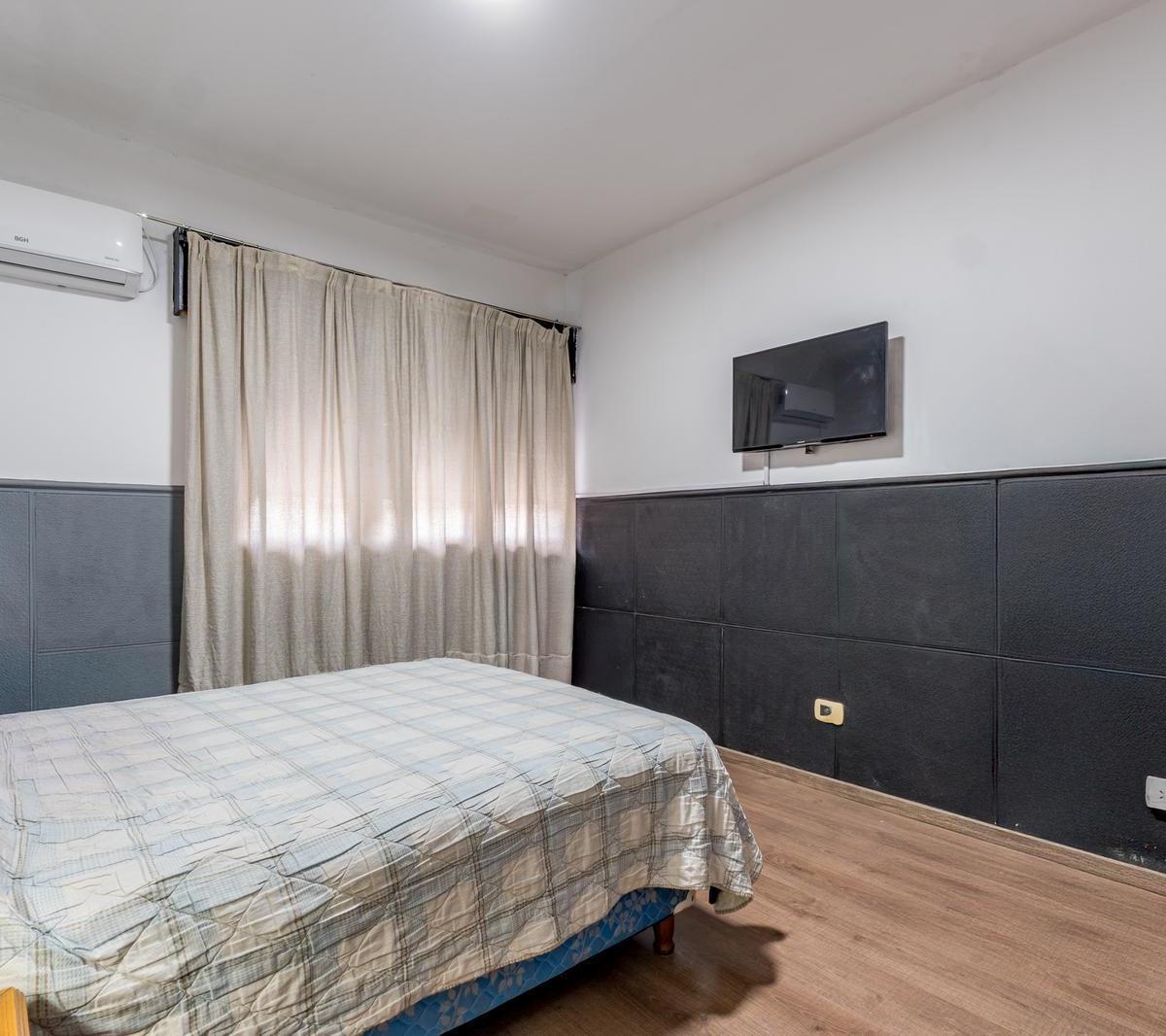 Venta/permuta - Departamento 2 Dorm. con Patio. Pichincha 5