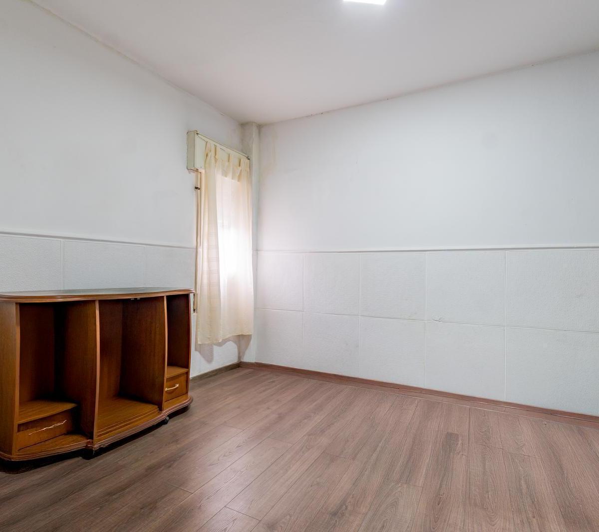 Venta/permuta - Departamento 2 Dorm. con Patio. Pichincha 1