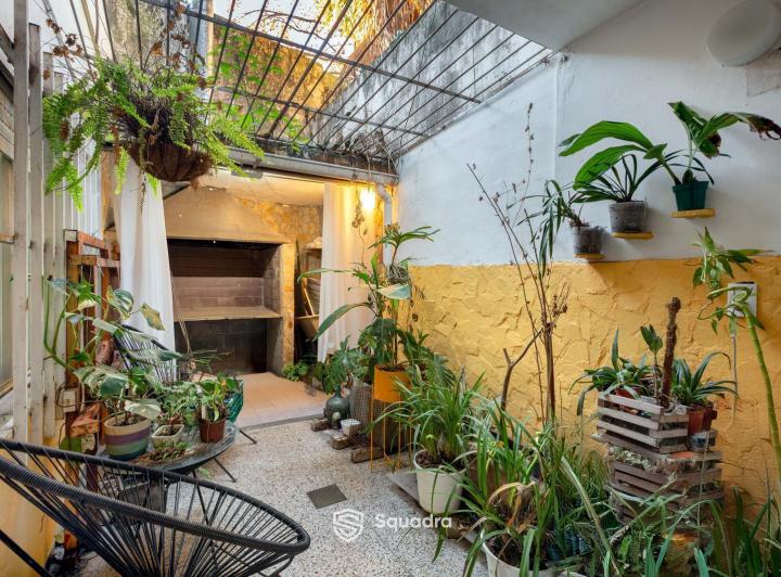 VENTA-PERMUTA DEPARTAMENTO 3 DORMITORIOS CON COCHERA Y PATIO. ROSARIO, PICHINCHA 3