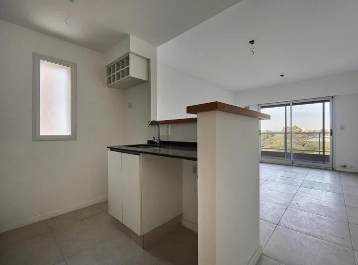 Foto de VENTA - Departamento de 2 dormitorios a estrenar, y balcón al frente, imagen 2