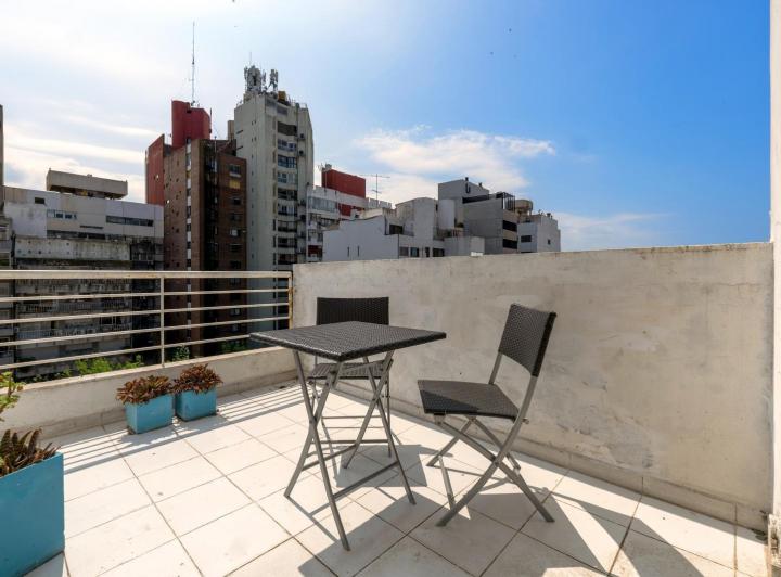 VENTA - Dúplex de 2 Dormis   Comodín con Balcón Aterrazado - Martin, Rosario APTO CREDITO 3