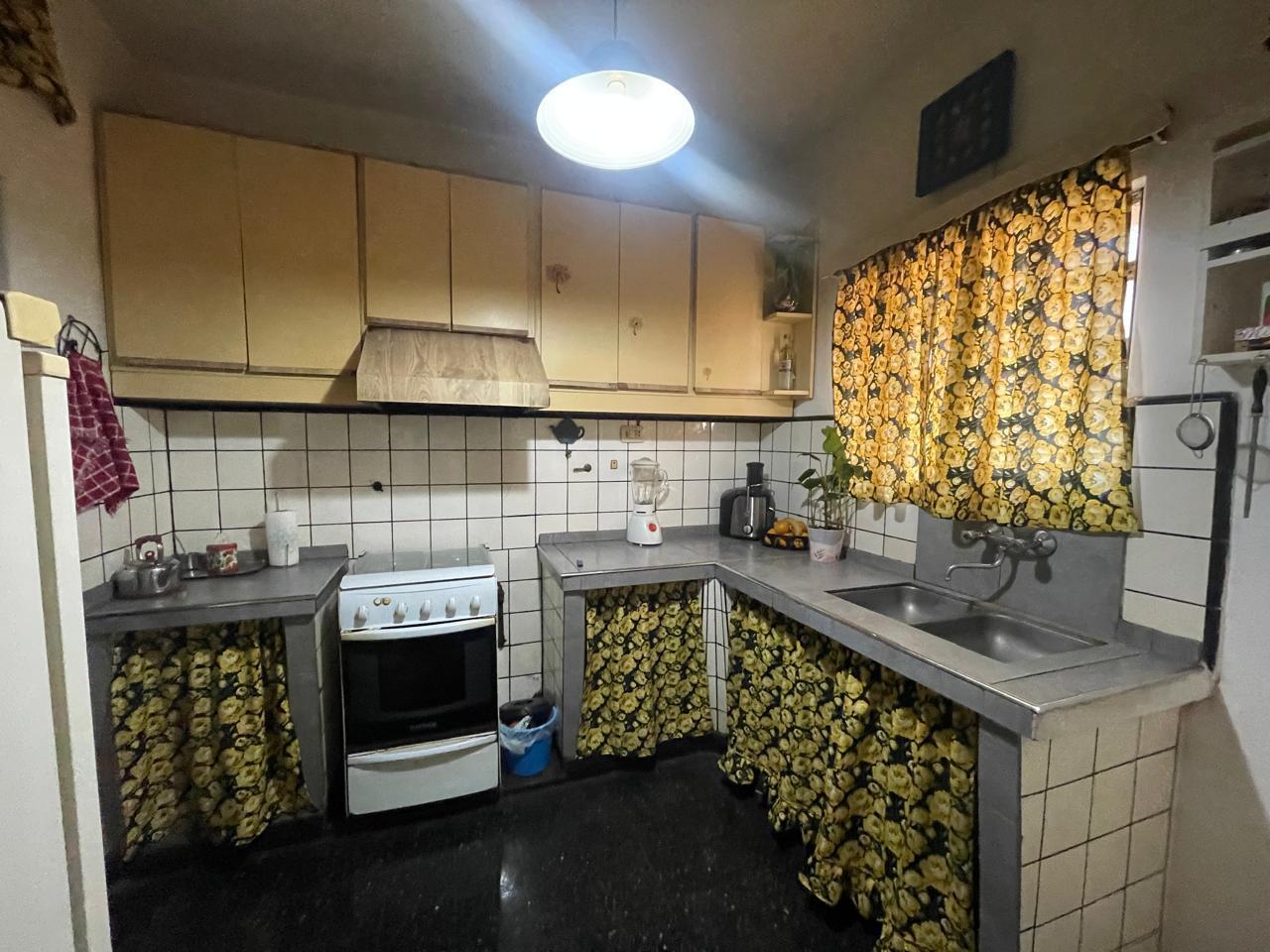 Foto de VENTA - Casa 3 dormitorios, cochera y gran patio - Villa Gobernador, imagen 2