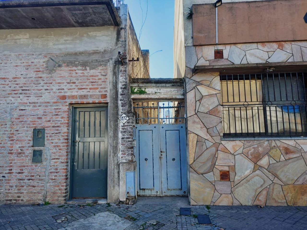 VENTA - Casa interna 2 dormitorios, patio y terraza - Barrio Ludueña, Rosario.