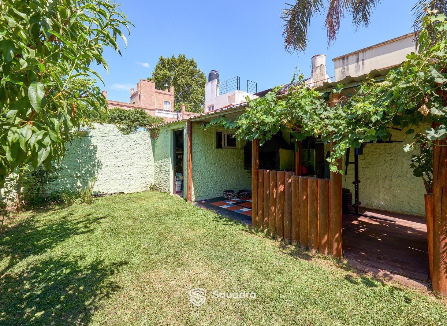 VENTA | PERMUTA - Casa 3 dormitorios, jacuzzi, y cochera- La Florida, Rosario. APTO CRÉDITO.