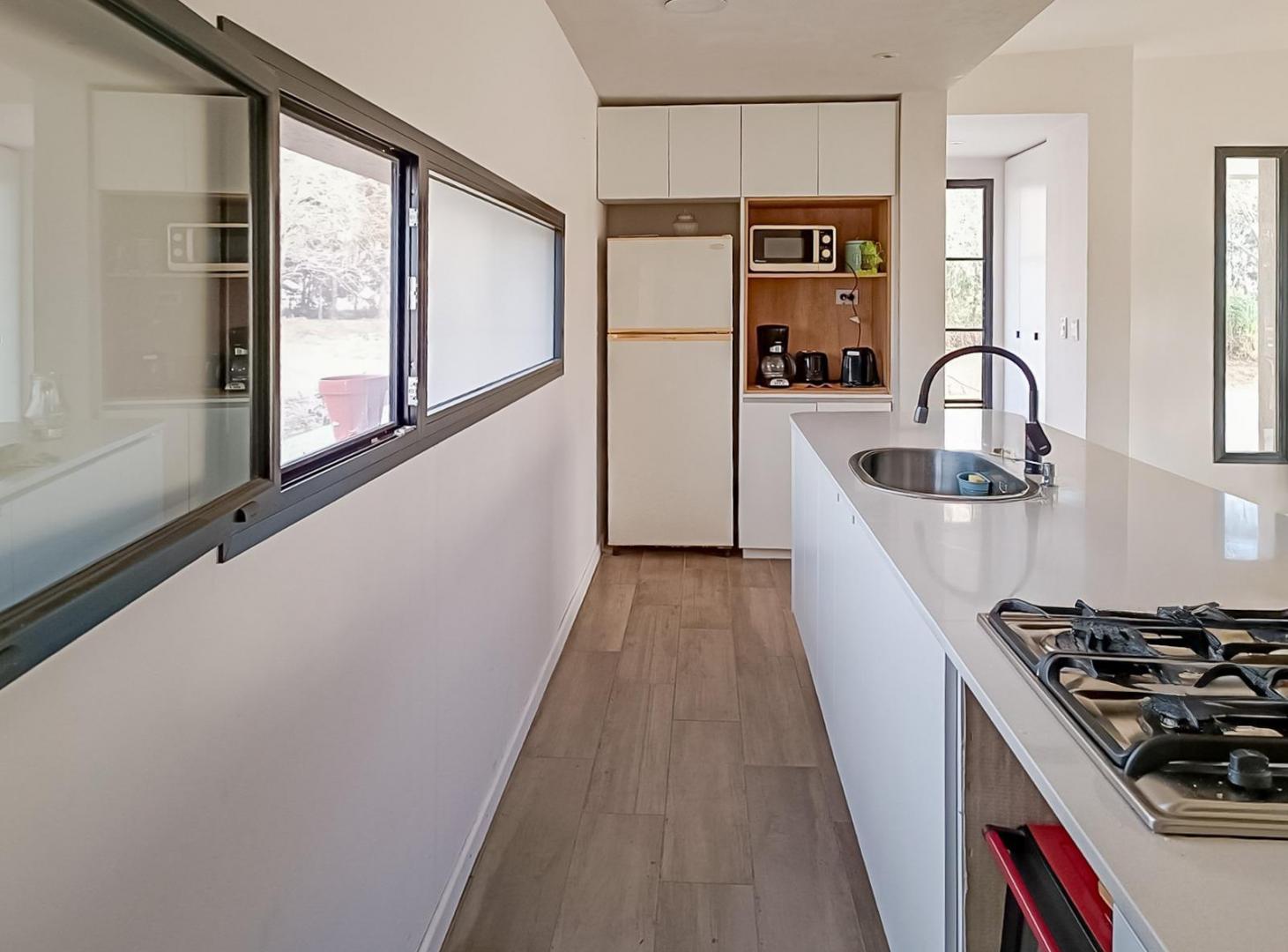 Foto de VENTA - Casa 3 dormitorios, con jardín piscina y parrillero - Pinares, imagen 1