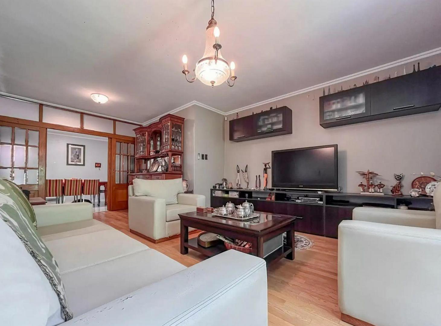 Foto de VENTA | PERMUTA - Casa de 3 dormitorios - Alvear, Rosario - APTA, imagen 3