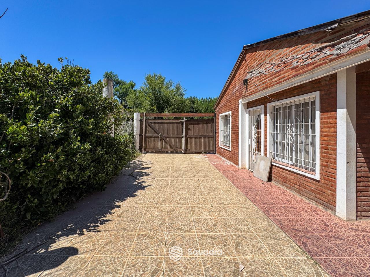 VENTA | PERMUTA - Casa de 4 dormitorios, y piscina -Don Mateo, Funes. APTO CRÉDITO.