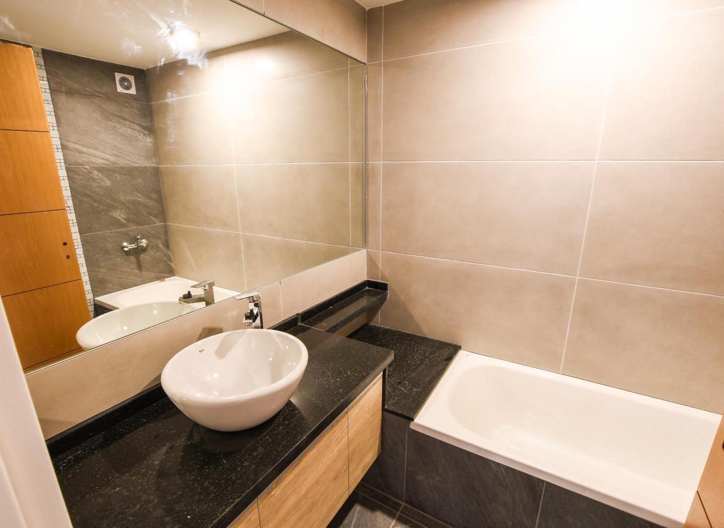 Foto de VENTA - Departamento 1 dormitorio con doble balcón - Martin, Rosario., imagen 4