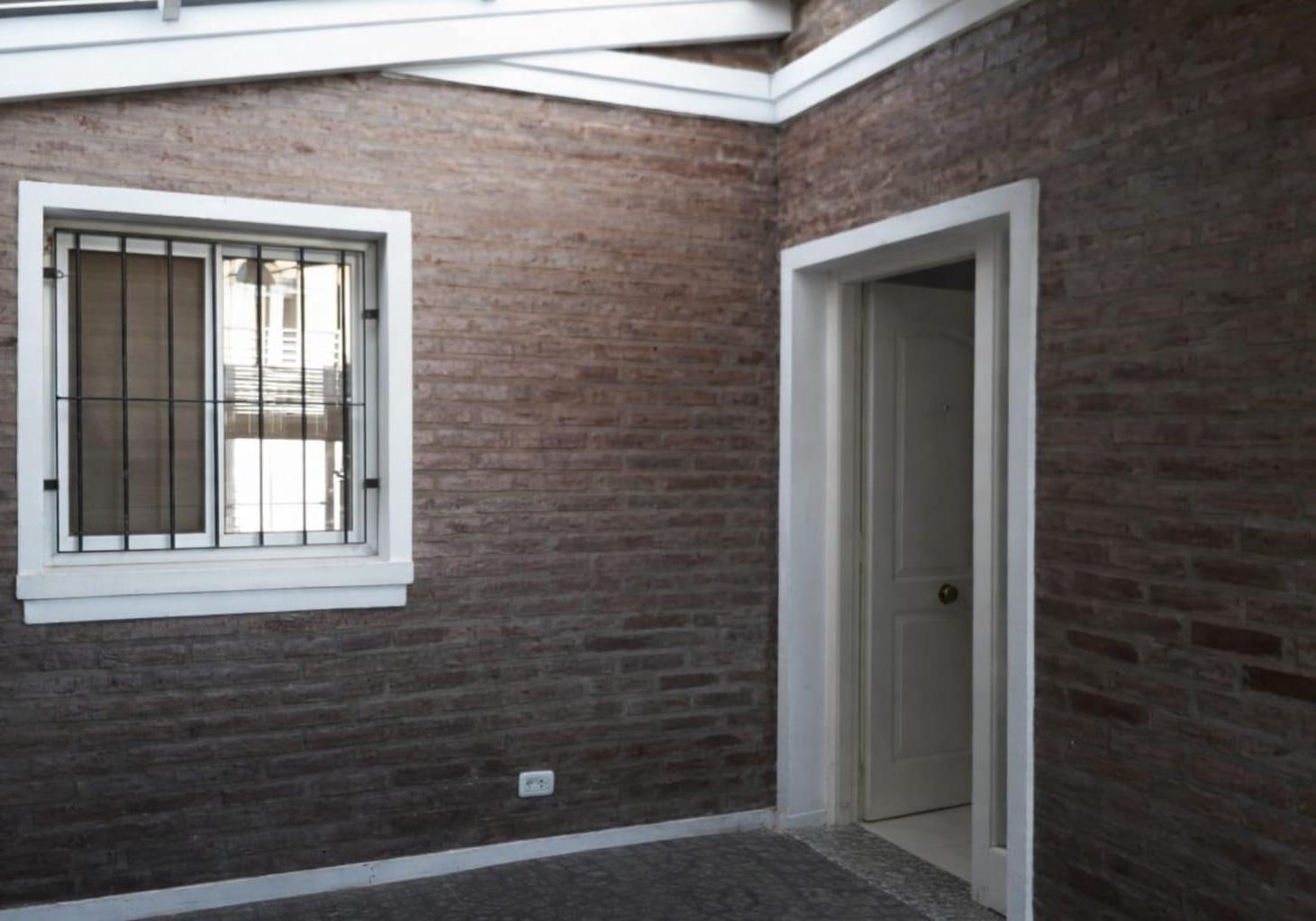 VENTA | PERMUTA - Casa de 3 dormitorios y patio - Luis Agote, Rosario. APTO CRÉDITO