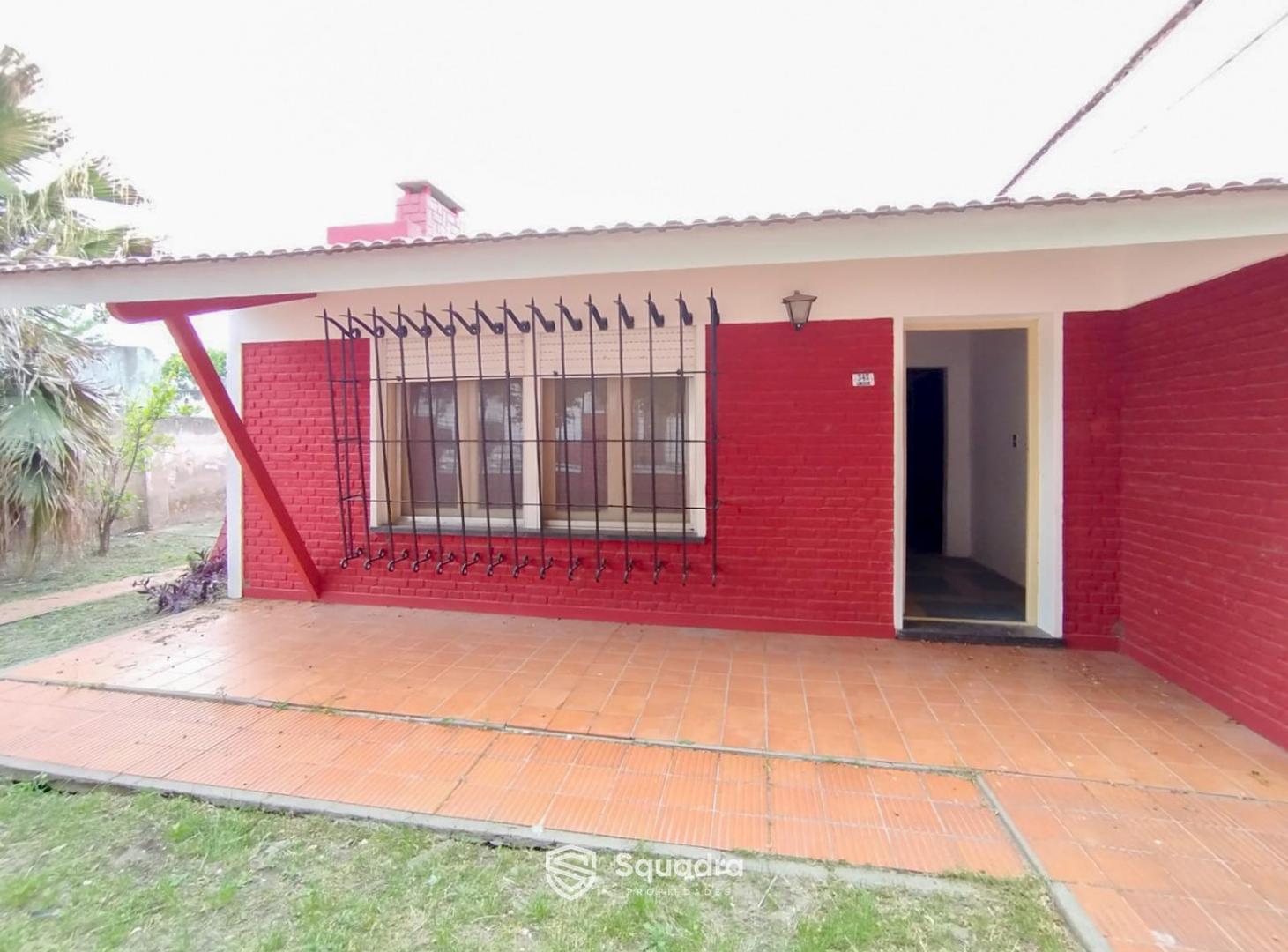 VENTA | PERMUTA - Casa de 3 dormitorios con cochera y patio. Monje, San Jerónimo, Santa Fe.