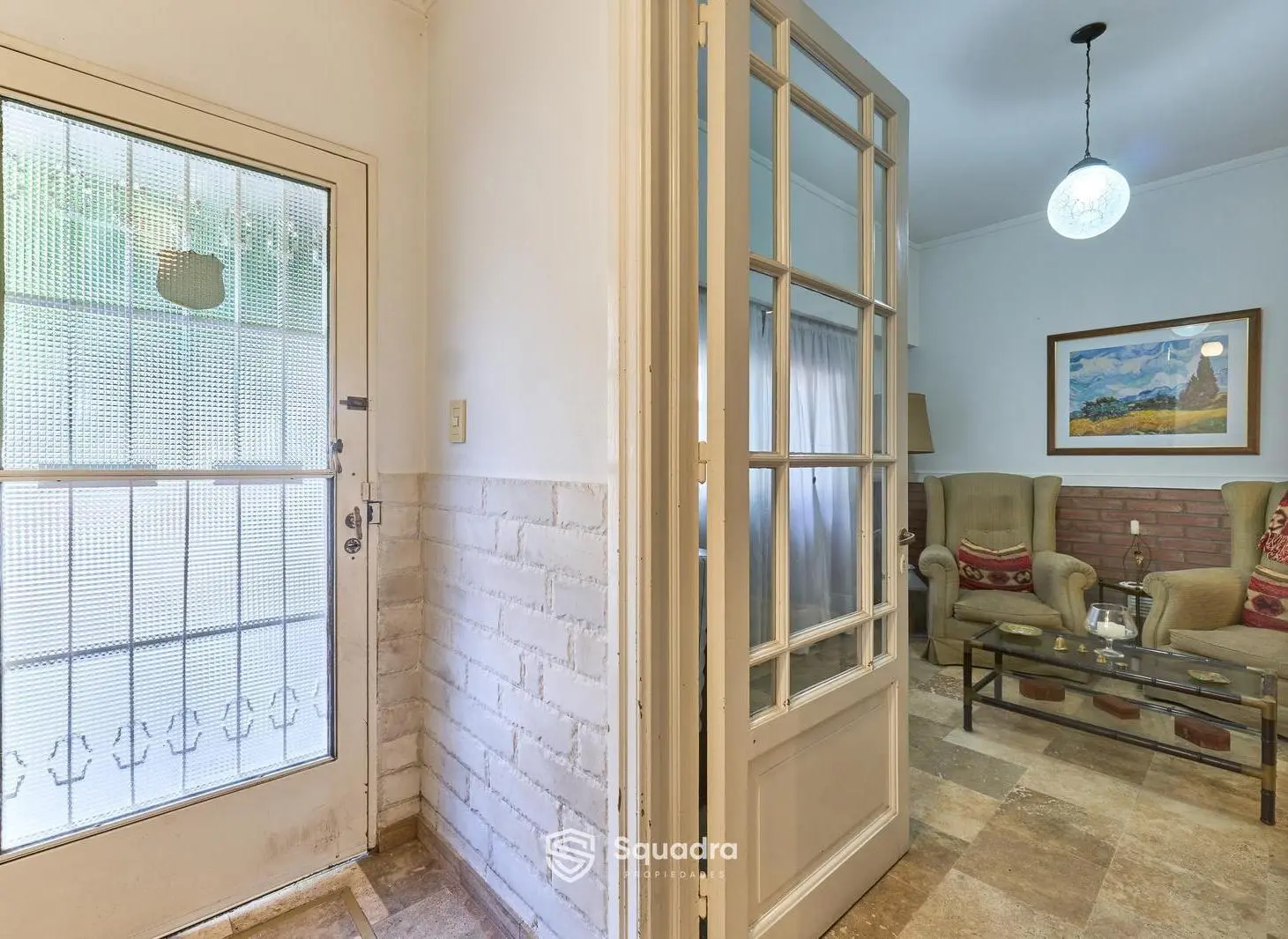 VENTA - Casa 4 dormitorios, jardín, quincho y cochera. Apto crédito. Luis Agote, Rosario. 4