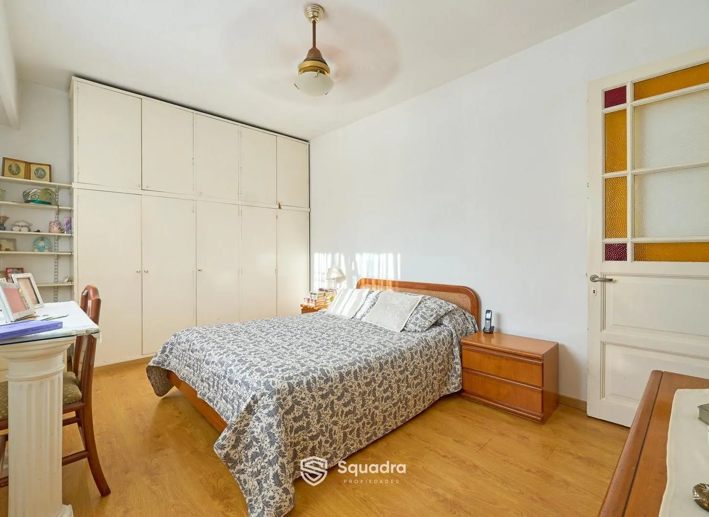 VENTA - Casa 4 dormitorios, jardín, quincho y cochera. Apto crédito. Luis Agote, Rosario. 3
