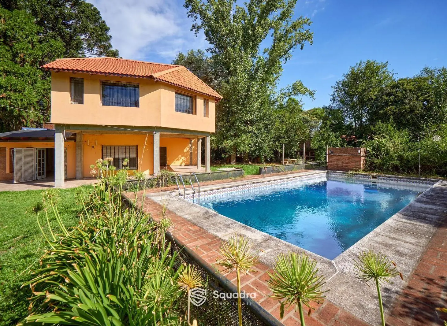 VENTA | PERMUTA - Casa de dos dormitorios, galería, piscina - Garita 14, Funes. 1